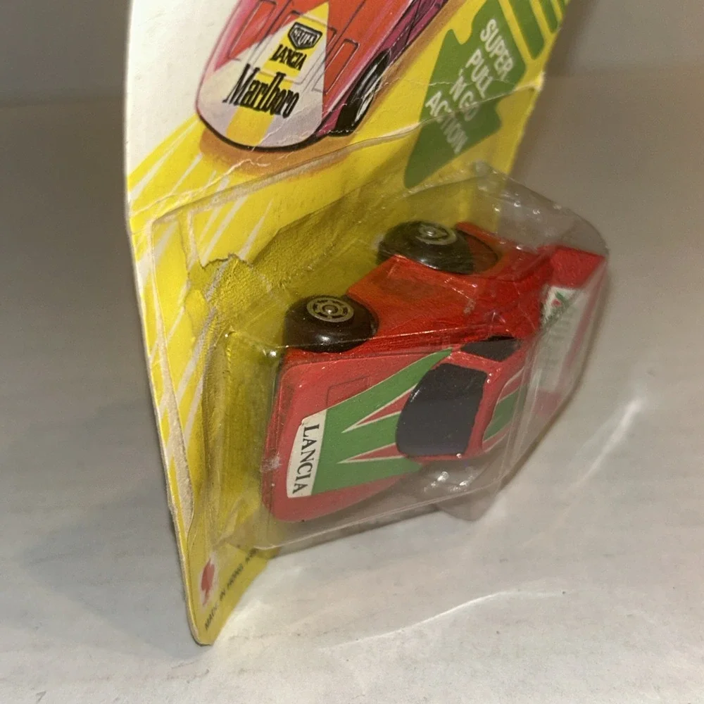 Vintage SZE Toy Super Racer 80s Diecast Car Super‎ Pull Action